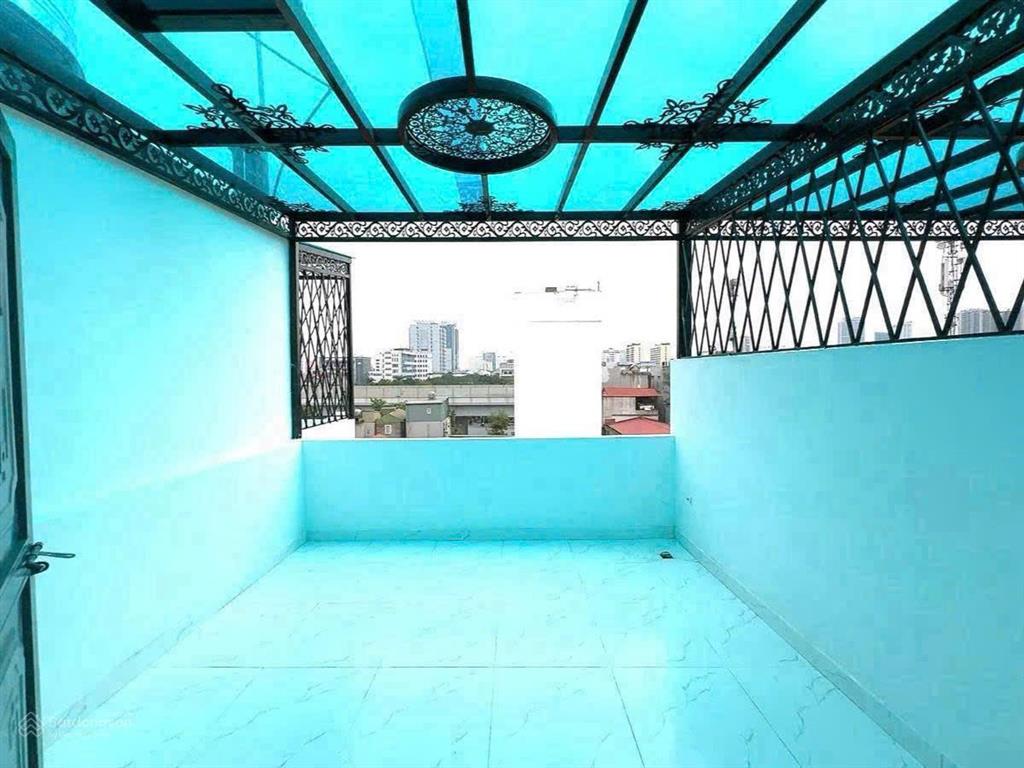 Phú diễn, lô góc, ô tô đỗ cửa, kinh doanh, 20m ra phố, 40m*6 tầng, thang máy, mặt tiền 3.8m