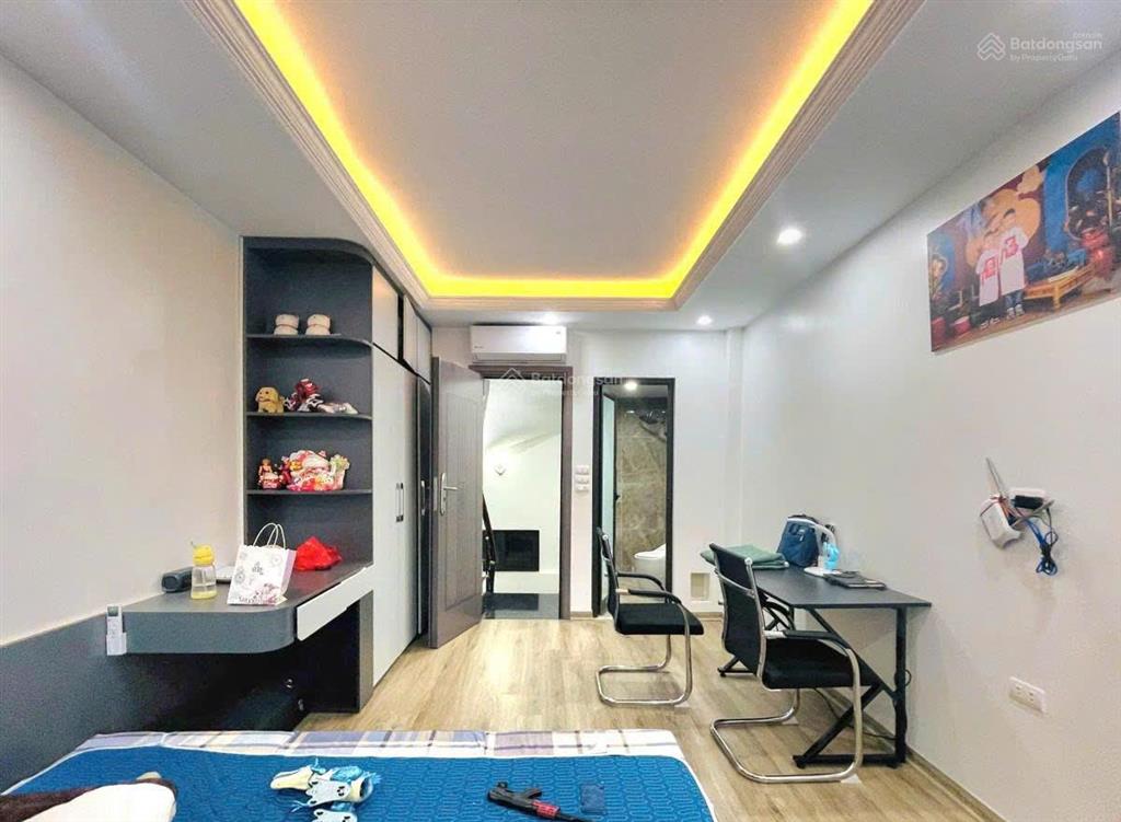 Phú diễn, nhà mới tinh, vào ở ngay, 15m ra ô tô, 30m2*5 tầng, mặt tiền 3.4m