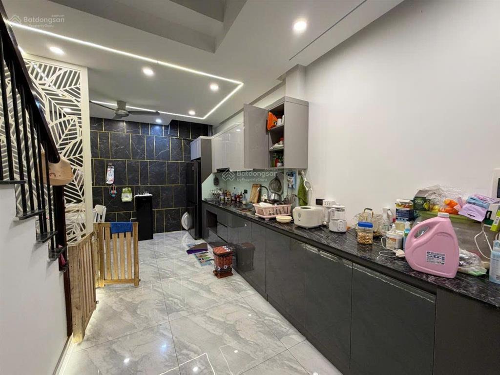 Đình quán, nhà đẹp ở ngay, 100m ra ô tô, đầy đủ nội thất, 4 tầng, 40m, 4 ngủ, mặt tiền 3.4m