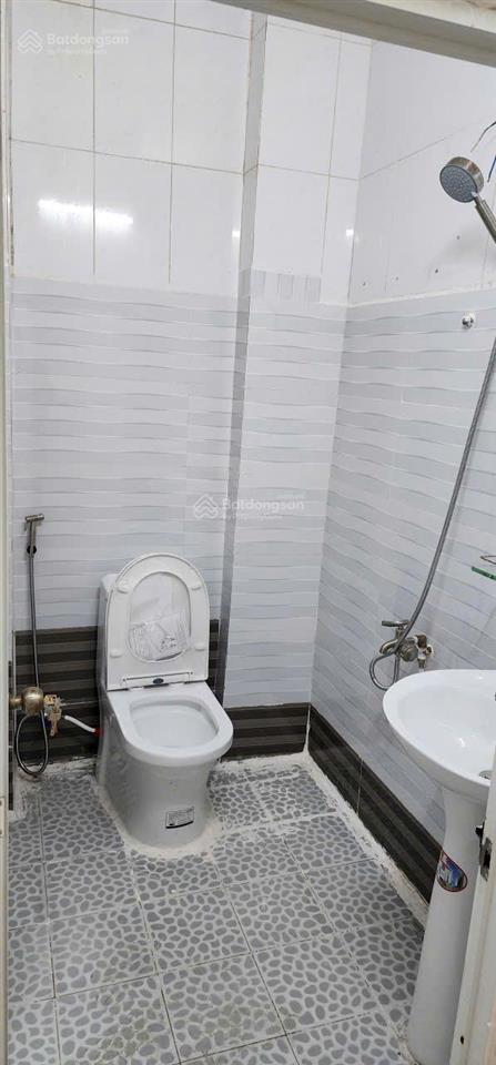 Chính chủ bán nhà đẹp, thoáng mát, gần nhiều tiện ích, giá tốt