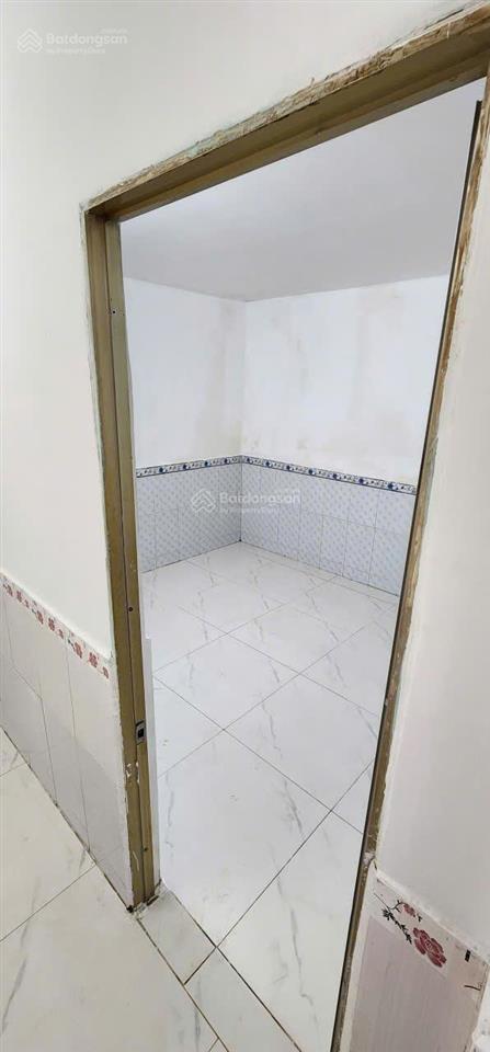 Chính chủ bán nhà đẹp, thoáng mát, gần nhiều tiện ích, giá tốt