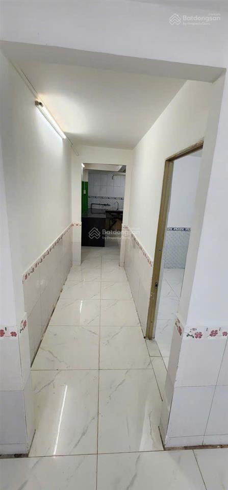 Chính chủ bán nhà đẹp, thoáng mát, gần nhiều tiện ích, giá tốt