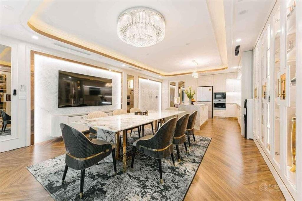 Chính chủ bán biệt thự văn phú view công viên