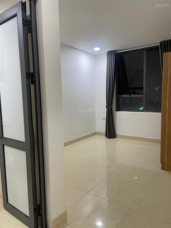 Cho thuê chung cư 282 nguyễn huy tưởng, 70m, 2 pn đồ cơ bản 10 triệu