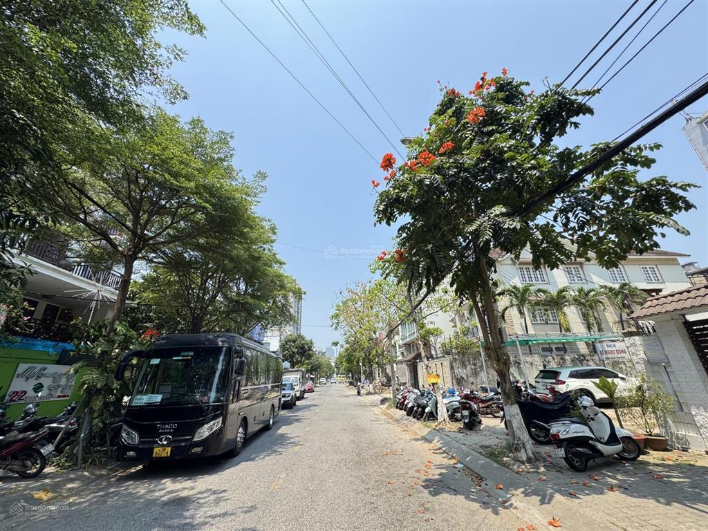 Chính chủ bán đất biệt thự 300m2 đường morrison gần biển phạm văn đồng