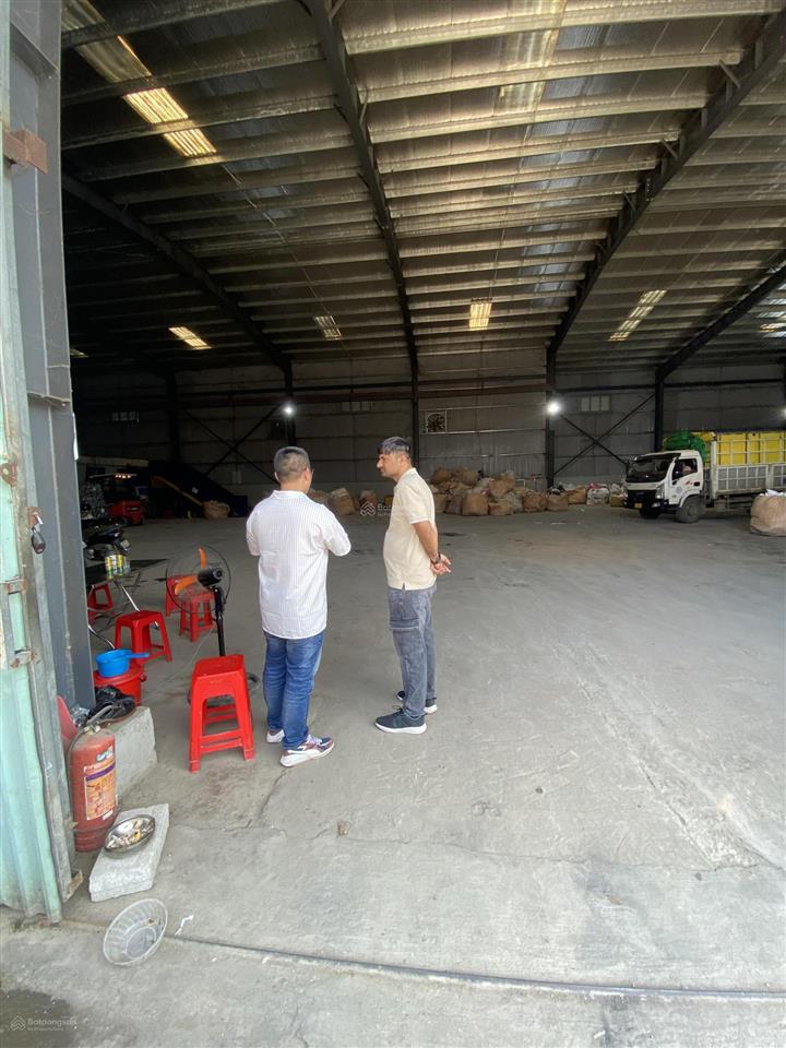 Chính chủ cho thuê kho xưởng 1700m2 phù hợp sản xuất cơ khí trong kcn hoà cầm đà nẵng