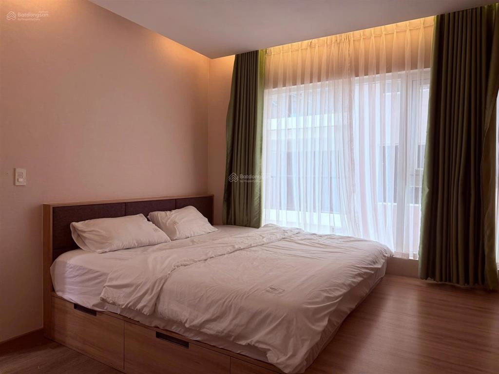 Chính chủ cho thuê căn hộ fhome 2 phòng ngủ  full nội thất