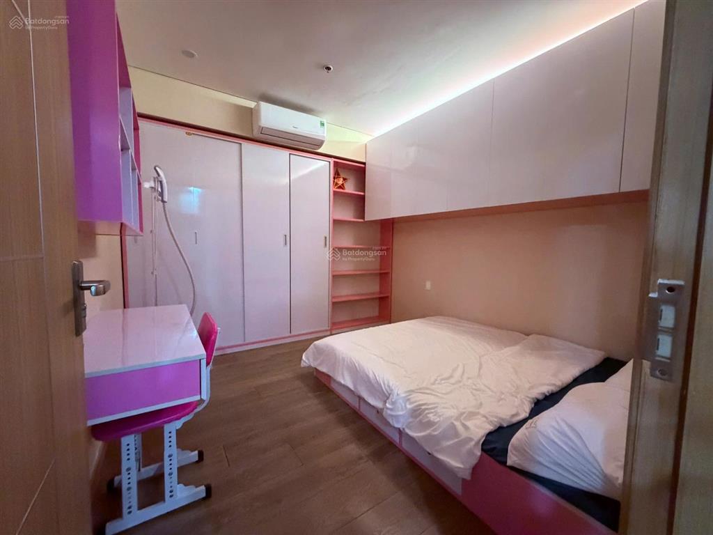 Chính chủ cho thuê căn hộ fhome 2 phòng ngủ  full nội thất
