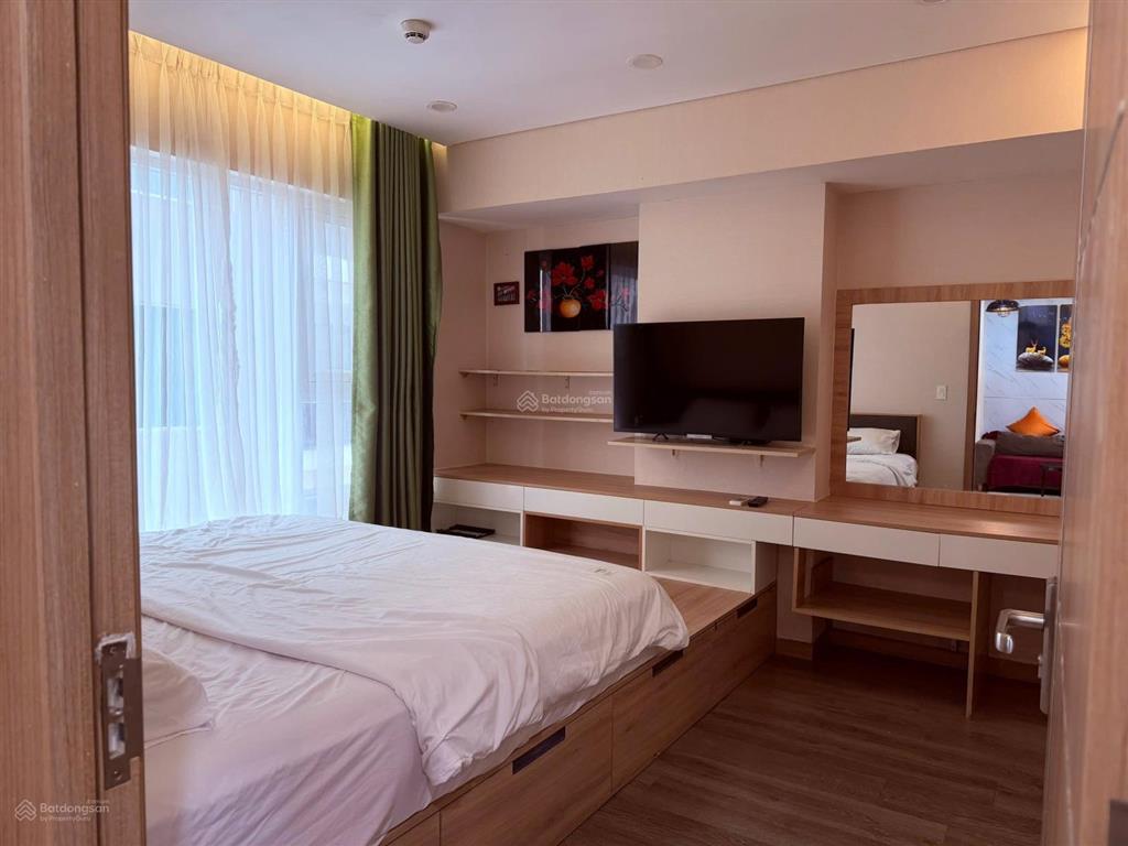 Chính chủ cho thuê căn hộ fhome 2 phòng ngủ  full nội thất