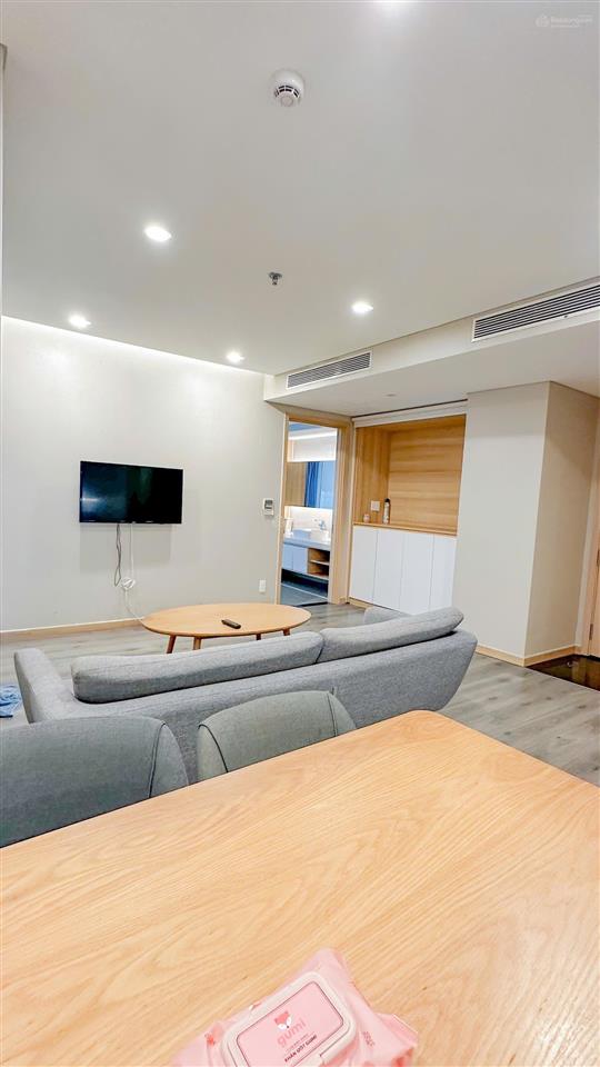 Trống căn hộ fhome a  zendiamond. 70m2, 2pn. full nội thất