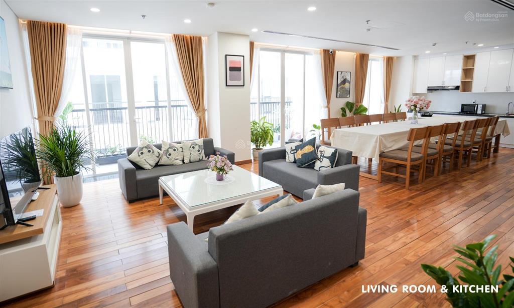 Trống sẵn căn 4pn fhome a  zendiamond. 290m2. full nội thất xịn sò. view sông hàn thơ mộng