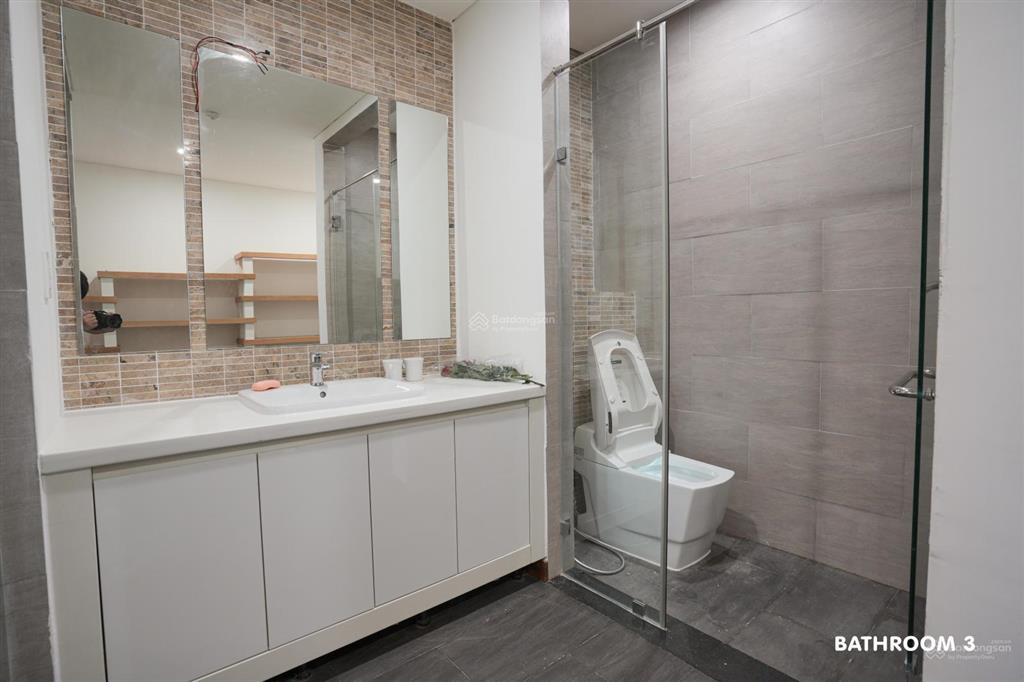 Trống sẵn căn 4pn fhome a  zendiamond. 290m2. full nội thất xịn sò. view sông hàn thơ mộng