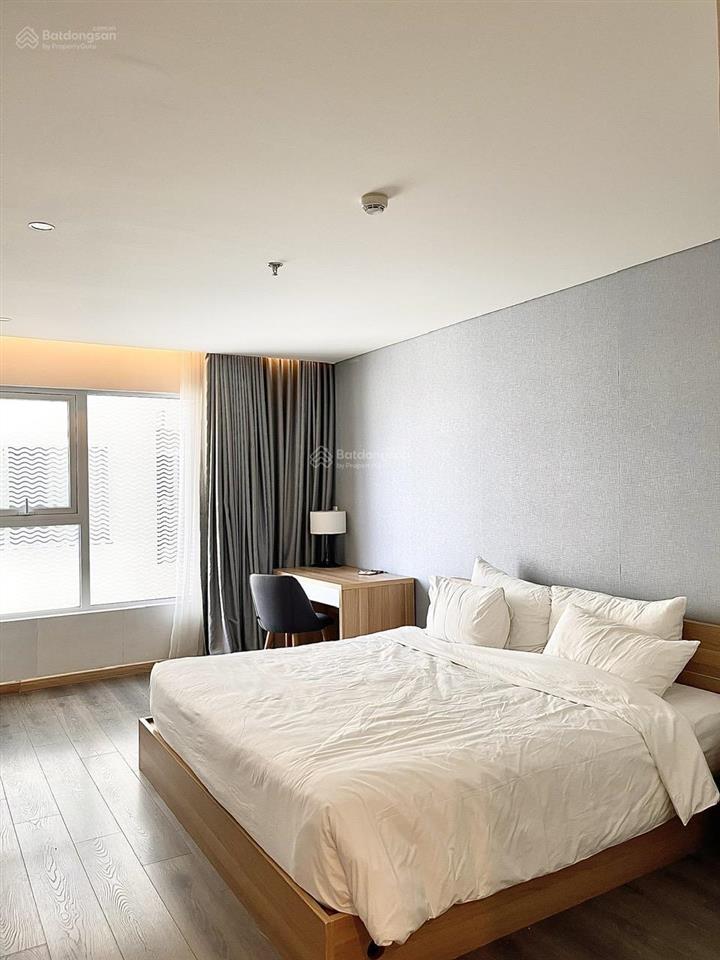Trống sẵn căn hộ fhome 2pn, 104m2. full nội thất, chỉ xách vali vào ở