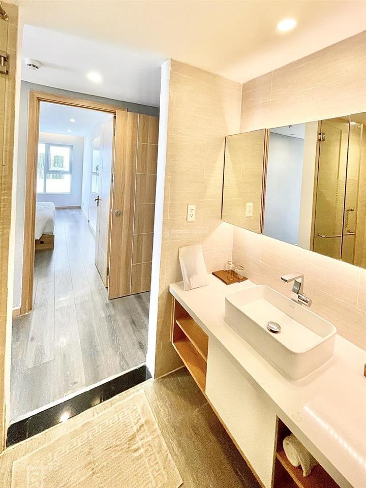 Trống sẵn căn hộ fhome 2pn, 104m2. full nội thất, chỉ xách vali vào ở