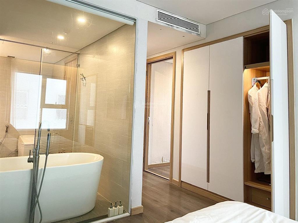 Trống sẵn căn hộ fhome 2pn, 104m2. full nội thất, chỉ xách vali vào ở