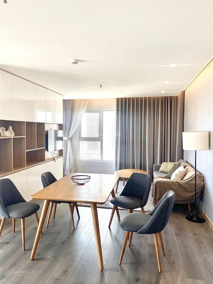Trống sẵn căn hộ fhome 2pn, 104m2. full nội thất, chỉ xách vali vào ở