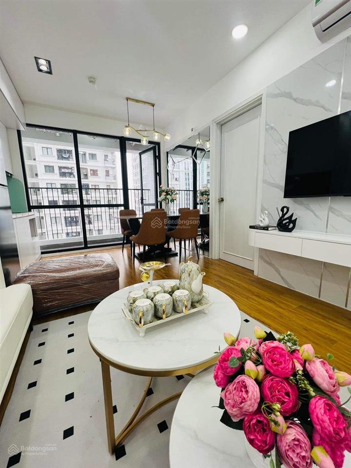 Cho thuê căn hộ 2pn 2wc, diện tích 62m²,full nội thất cao cấp  giá 12 triệu  0906 241 ***