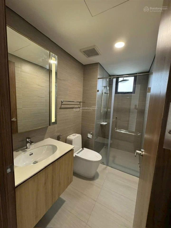 Kẹt tiền cần bán căn hộ saigonres plaza, giá 2tỷ2, 65m2, 2pn, 2wc, bình thạnh.