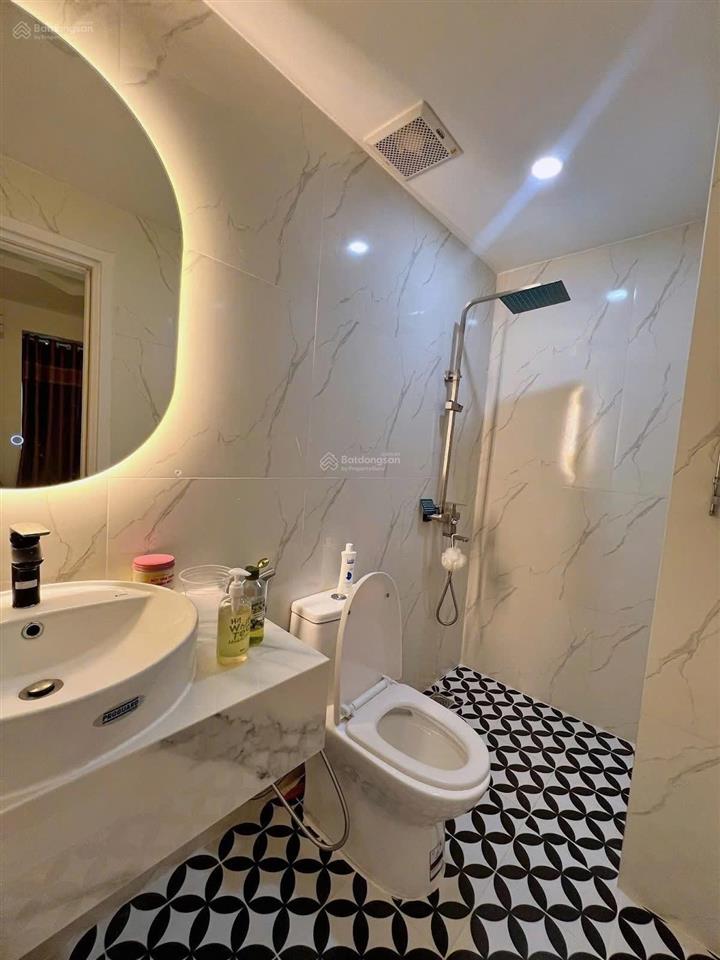 Kẹt cần bán căn hộ the avila, quận 8, giá 1.55 tỷ, 70m2, 2pn
