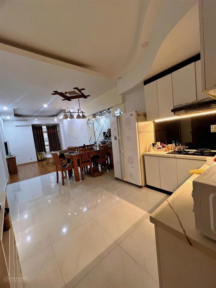 Kẹt cần bán căn hộ the avila, quận 8, giá 1.55 tỷ, 70m2, 2pn