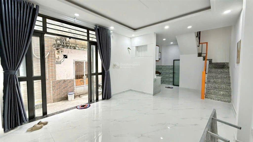 Chỉ 51 triệu/m2  sẵn 2 căn riêng biệt 6pn 6wc trung tâm lê văn khương chỉ 4.59 tỷ