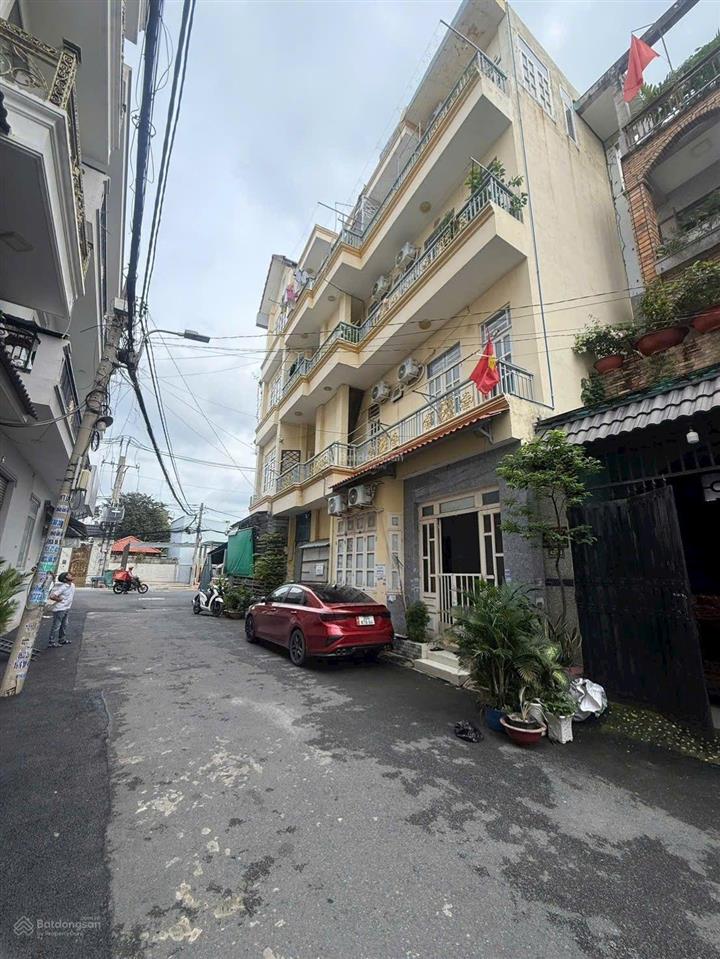 Đang nợ bidv 10.2 tỷ bank định giá 13 tỷ chủ cắt lỗ bán gấp 11 tỷ mặt tiền chợ dòng tiền 45tr/th