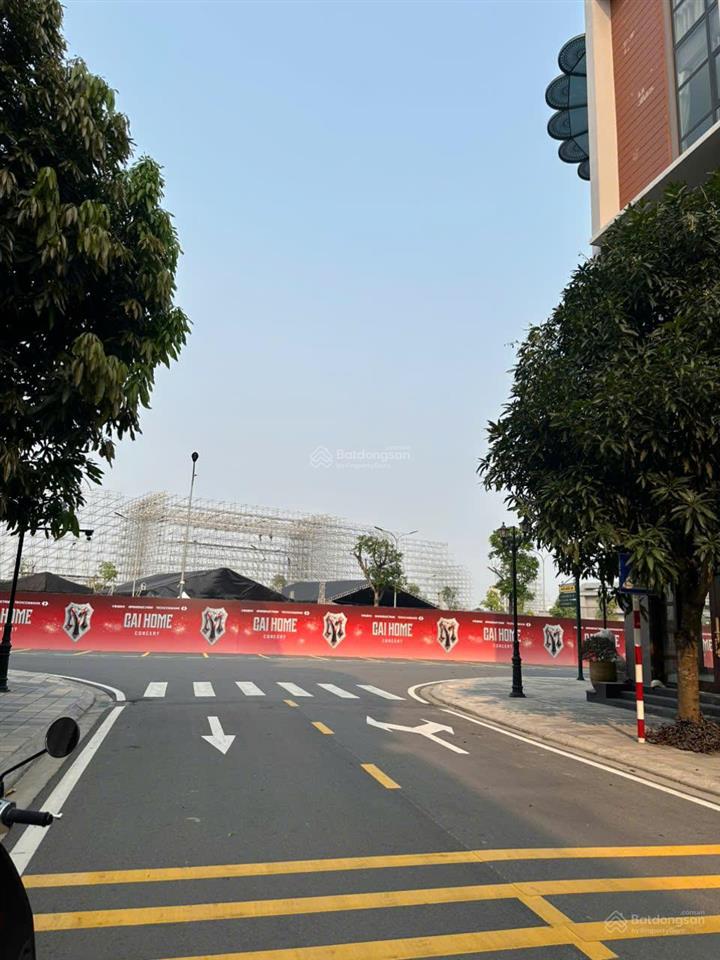 Chính chủ cần tiền bán gấp shophouse vinhomes ocean park 3. 56m2 giá 8,5 tỷ.