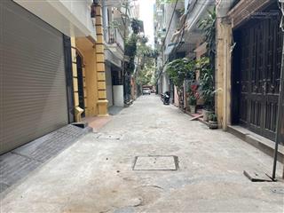 Bán nhà cầu giấy 50m2  5 tầng full  mặt tiền rộng  2 thoáng ô tô đỗ cửa  nhiều tiện ích, 12 tỷ