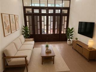 Bán nhà hai bà trưng dưới 8 tỷ  ngõ thông  sổ vuông  cực dễ mua