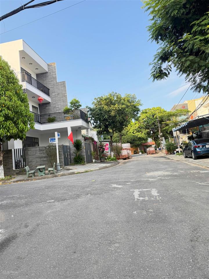 Bán nhà đẹp phong bắc 9 gần sông, mát mẻ quanh năm