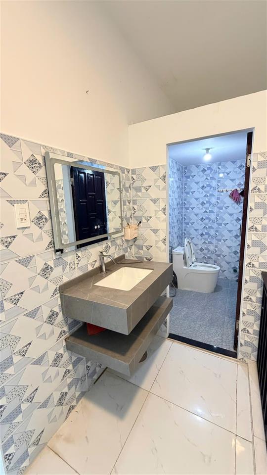 Bán nhà đẹp phong bắc 9 gần sông, mát mẻ quanh năm