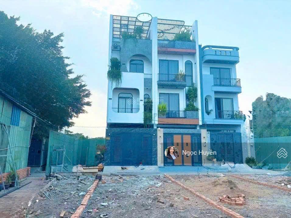 1 lô duy nhất  bán đất dt  66m2 ( 4,35m x15m ) giá tốt 4.8 tỷ  hẻm xe hơi  cạnh vđ2