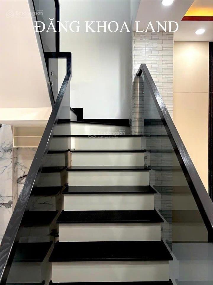 Bán nhà 3 tầng mới toanh  hxh  đs9 ngay đặng văn bi  võ văn ngân  dt 70m2  giá 8.x tỷ