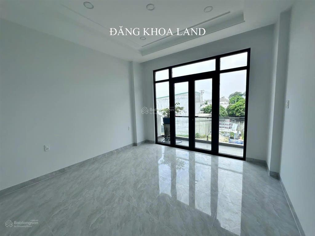 Siêu phẩm  nhà 3 tầng đẹp  ngô chí quốc  hxh né nhau dt 65m2  giá 6 tỷ