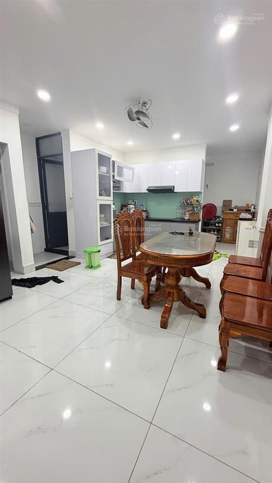 Mua là lời  giá 36tr/m2  full thổ  nhà 2 tầng mặt tiền + 8p trọ  giáp tam bình thủ đức