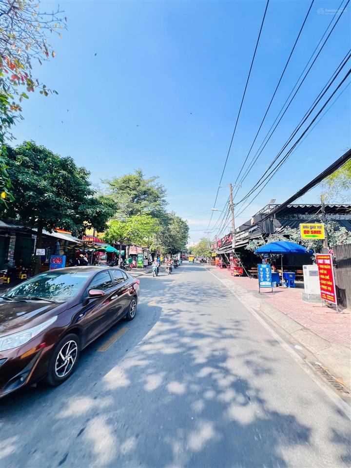 Ngộp bank  nhà 3 tầng  hxh  dt 100m2  giá 7,2 tỷ  tô ngọc vân 
