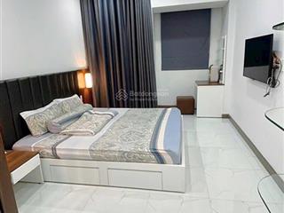 Kẹt tiền gấp nhà 3 tầng  hxh  dt 120m2  giá 8 tỷ nhỉnh  ngay phạm văn đồng