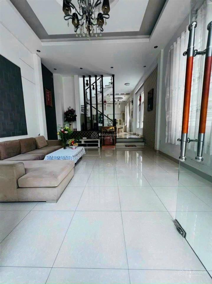 Quá ngộp bán lỗ  nhà 3 tầng  hxh  ngay vạn phúc  dt 75m2  giá 6 tỷ