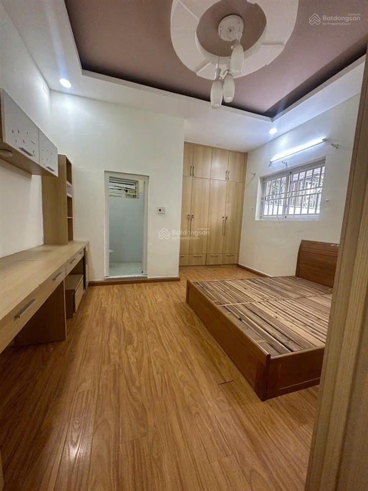 Bán gấp  nhà 3 tầng mặt tiền  mặt tiền đường số 2  dt 107m2  giá 9,3 tỷ