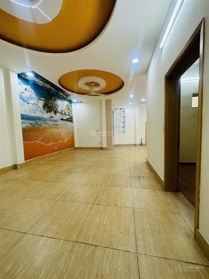 Bán gấp  nhà 3 tầng mặt tiền  mặt tiền đường số 2  dt 107m2  giá 9,3 tỷ
