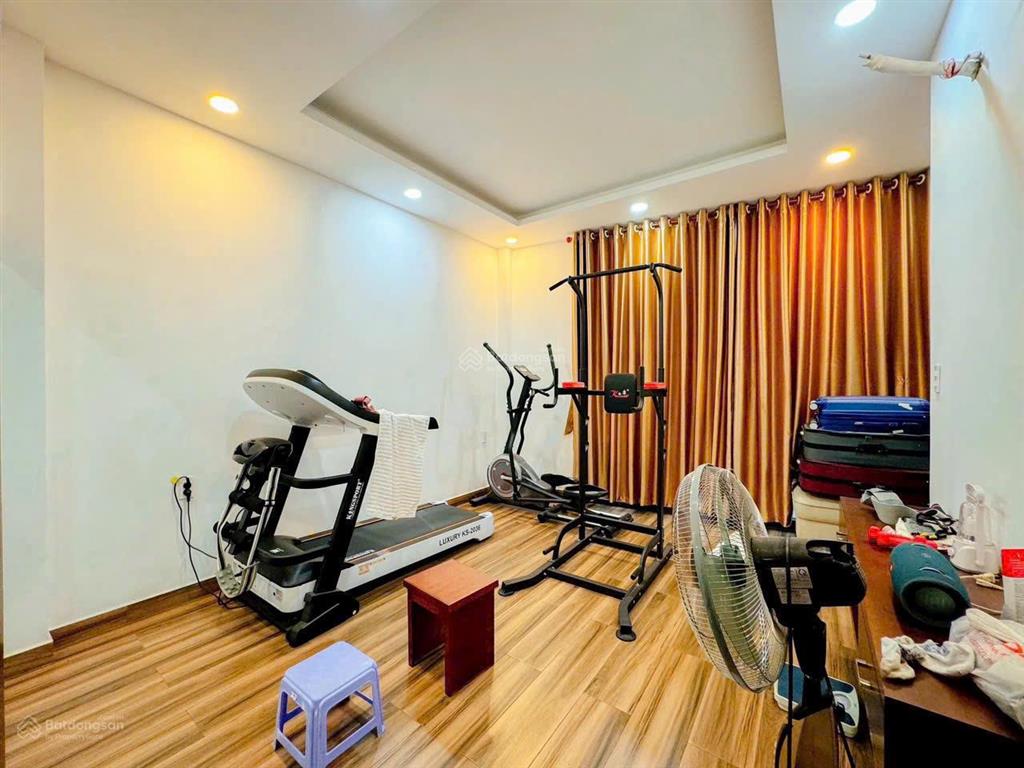 Siêu phẩm  nhà 3 tầng  hxh  gần vành đai 2  dt 105m giá 7,5 tỷ
