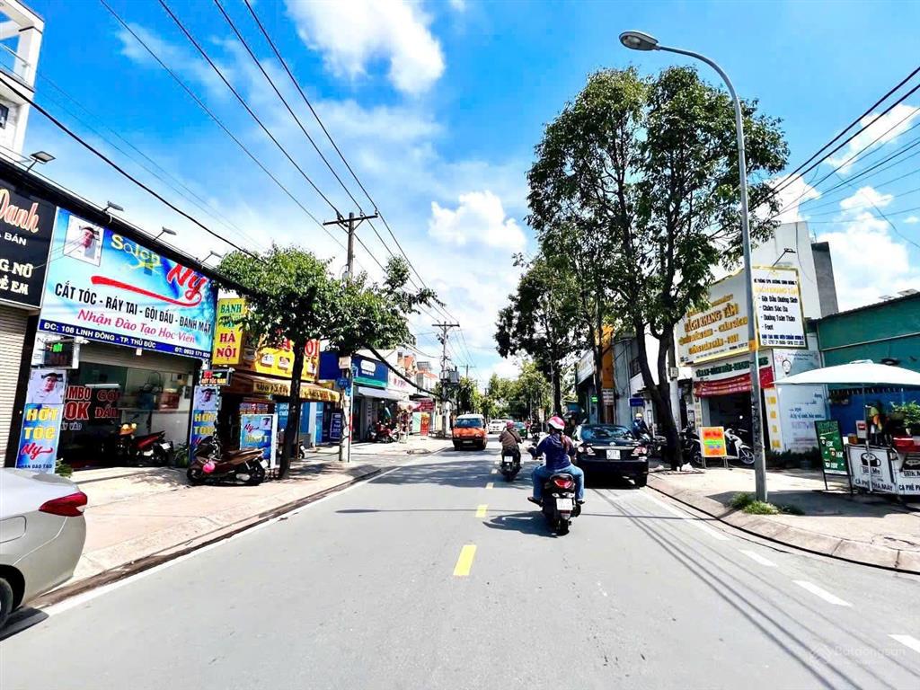 Bán gấp  nhà 3 tầng  hxh  gần vành đai 2  dt 90m2 giá 7,9 tỷ
