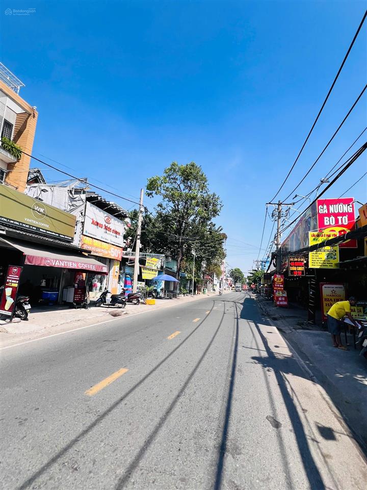 Quá ngộp bán lỗ  nhà 3 tầng  hxh gần metro  phạm văn đồng  dt 75m2  giá 6,5 tỷ