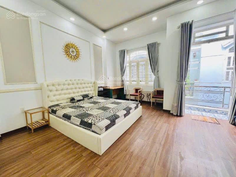 Bán gấp  nhà 3 tầng  hxh  gần vành đai 2  dt 90m2 giá 7,6 tỷ
