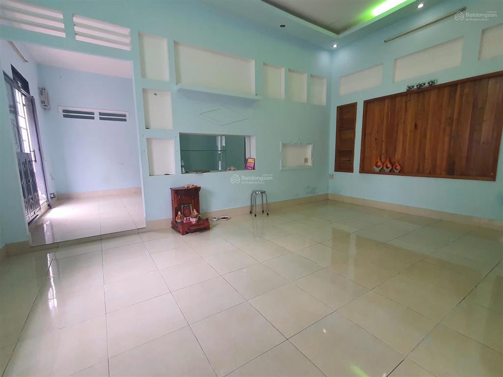 Bán gấp  nhà c4  dt khủng 199m2  giá chỉ 4 tỷ hơn  ngay tỉnh lộ 43  tam bình