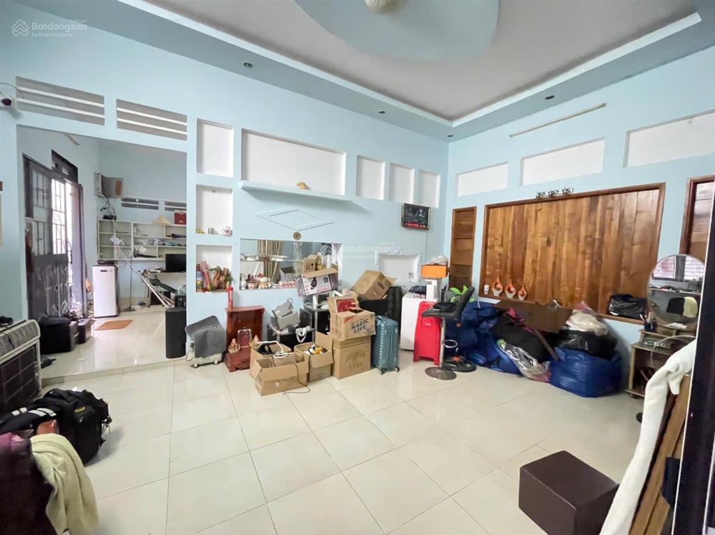 Bán gấp  nhà c4  dt khủng 199m2  giá chỉ 4 tỷ hơn  ngay tỉnh lộ 43  tam bình