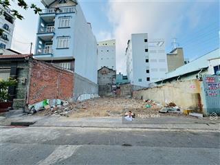 Đất lý phục man q.7  ngang 10x20 vuông vức  200m2  xây dựng hầm + 8 tầng  giá  31 tỷ