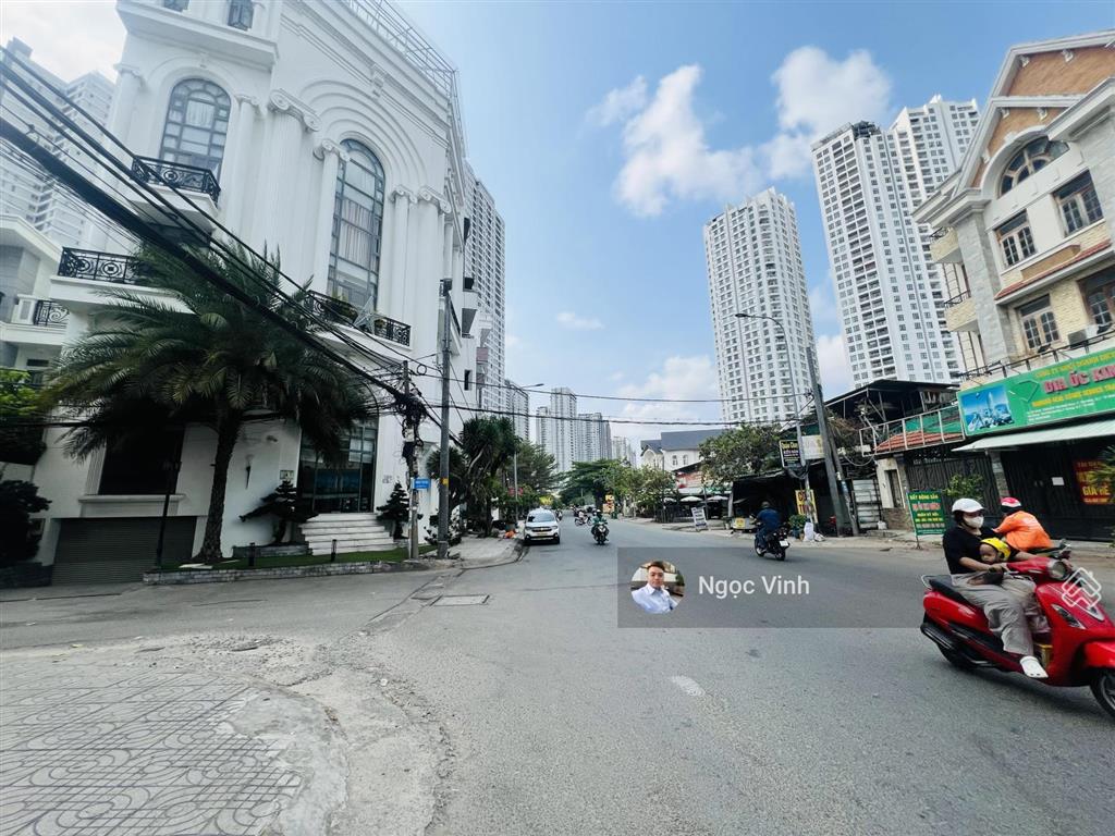 Mặt tiền 793 trần xuân soạn | đất lớn 8x22 | 176m2 | giá đầu tư 125 triệu/m2