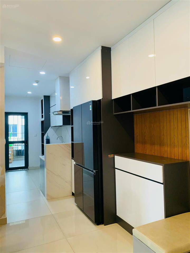 Bán căn emerald 3pn2wc 104m2 tầng đẹp 7.25 tỷ 102%, view hồ bơi, có nội thất, hỗ trợ vay ngân hàng
