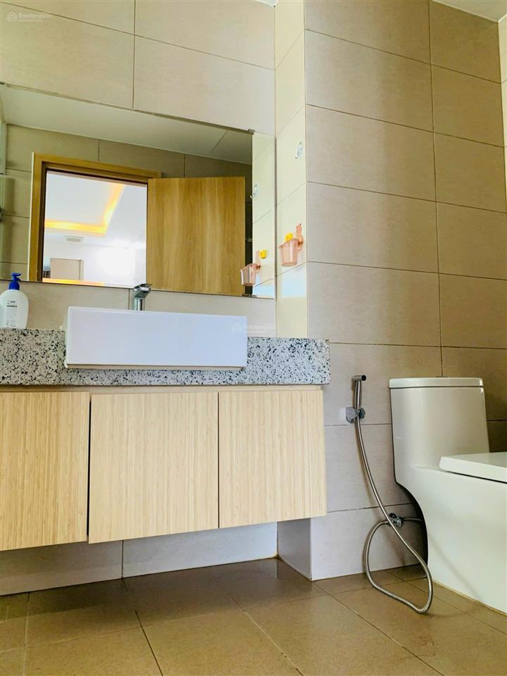 Bán căn emerald 3pn2wc 104m2 tầng đẹp 7.25 tỷ 102%, view hồ bơi, có nội thất, hỗ trợ vay ngân hàng